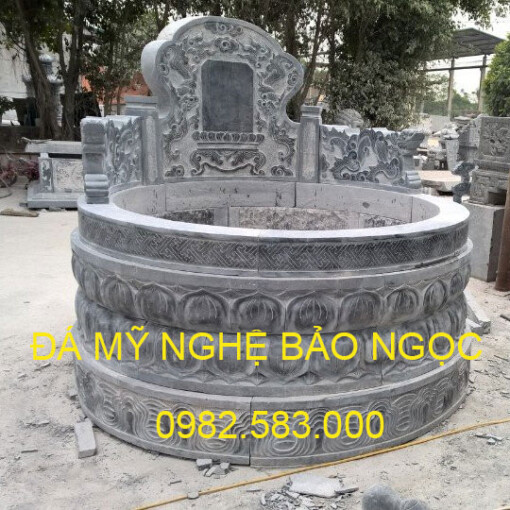 Làm nhà thờ họ cột bằng đá ở Thừa Thiên-Huế