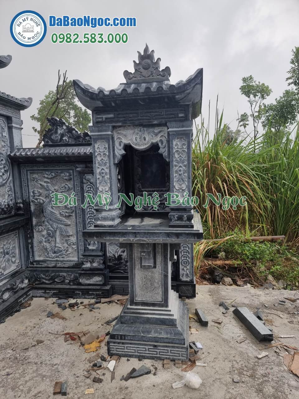 Bán và xây dựng, làm Mộ đá công giáo ở Thái Bình rẻ đẹp 210 Cây hương đá ở Thái Bình (2)