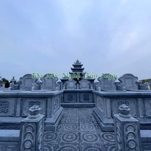 Lăng mộ đá xanh ở Quảng Trị