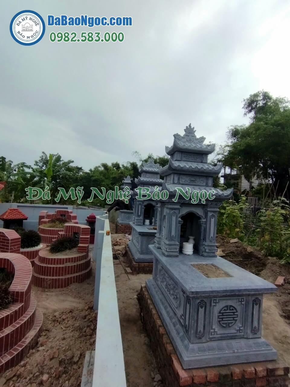 Công trình mộ đá 3 mái làm bằng đá xanh tại Vĩnh Phúc 