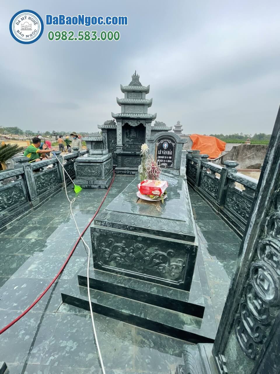 Khu lăng mộ ở Quảng Ninh làm bằng đá xanh tự nhiên cao cấp