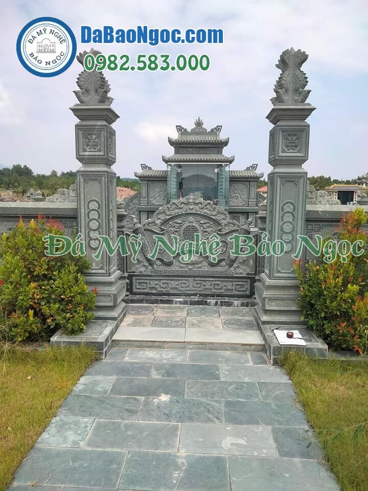 Mẫu lăng mộ đá xanh rêu ở Nam Định Cổng vào
